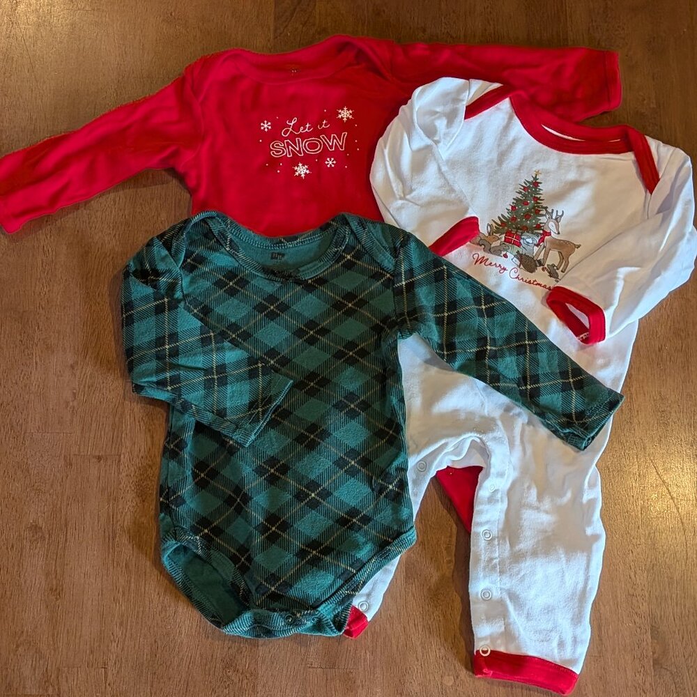 HB Set of 3 Winter-themed Bodysuits Size 18M
